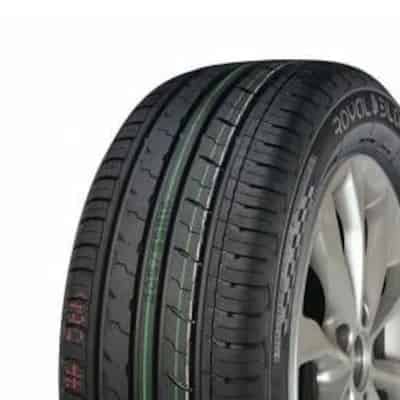 Royal Black Royal Performance 215/40R18 87 W