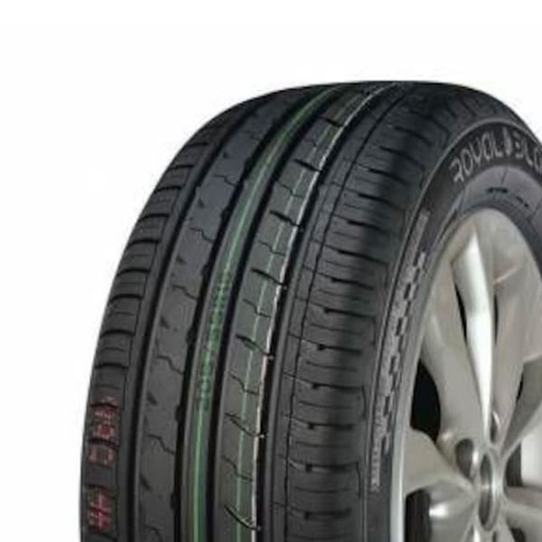 Royal Black Royal Performance 215/40R18 87 W
